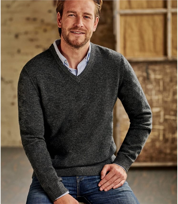 Men's Classic V Neck Jumper - Charcoal