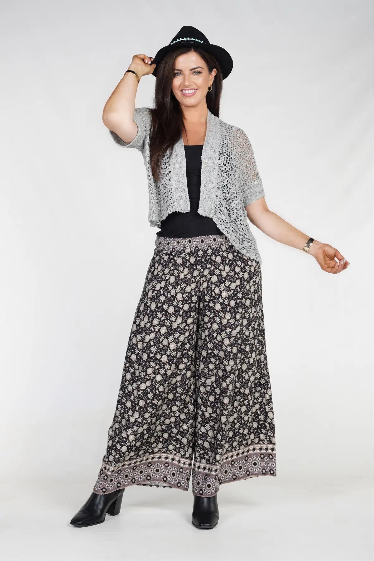 Indah knit short jacket