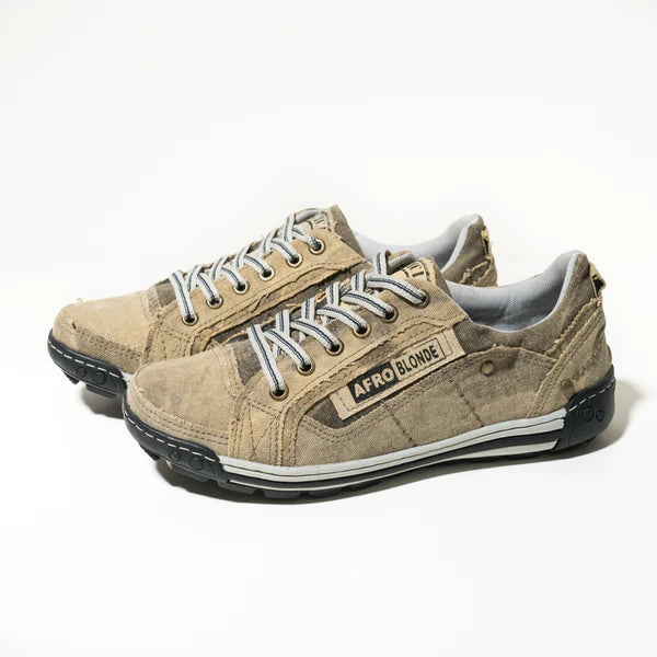 Afro Blonde Sneakers