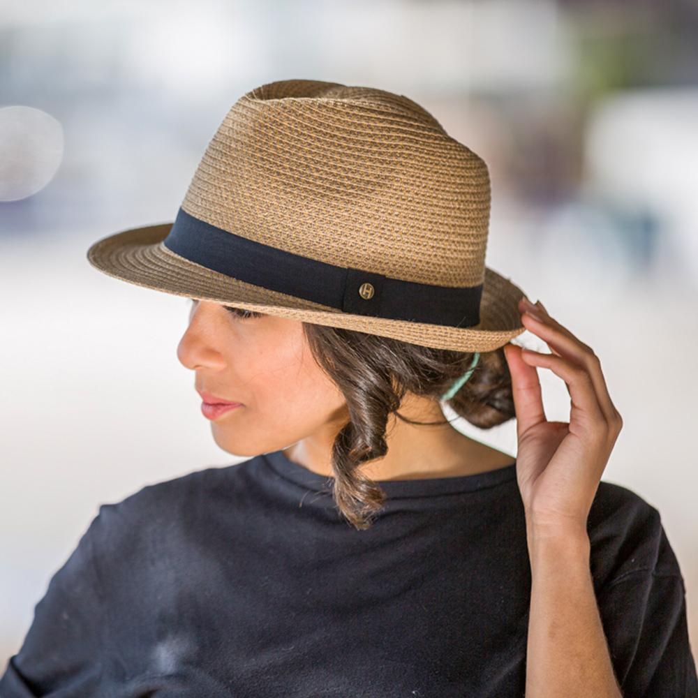 Resort Trilby RM926